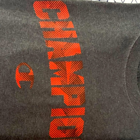 Boys size medium t shirts - Picture 1 of 3